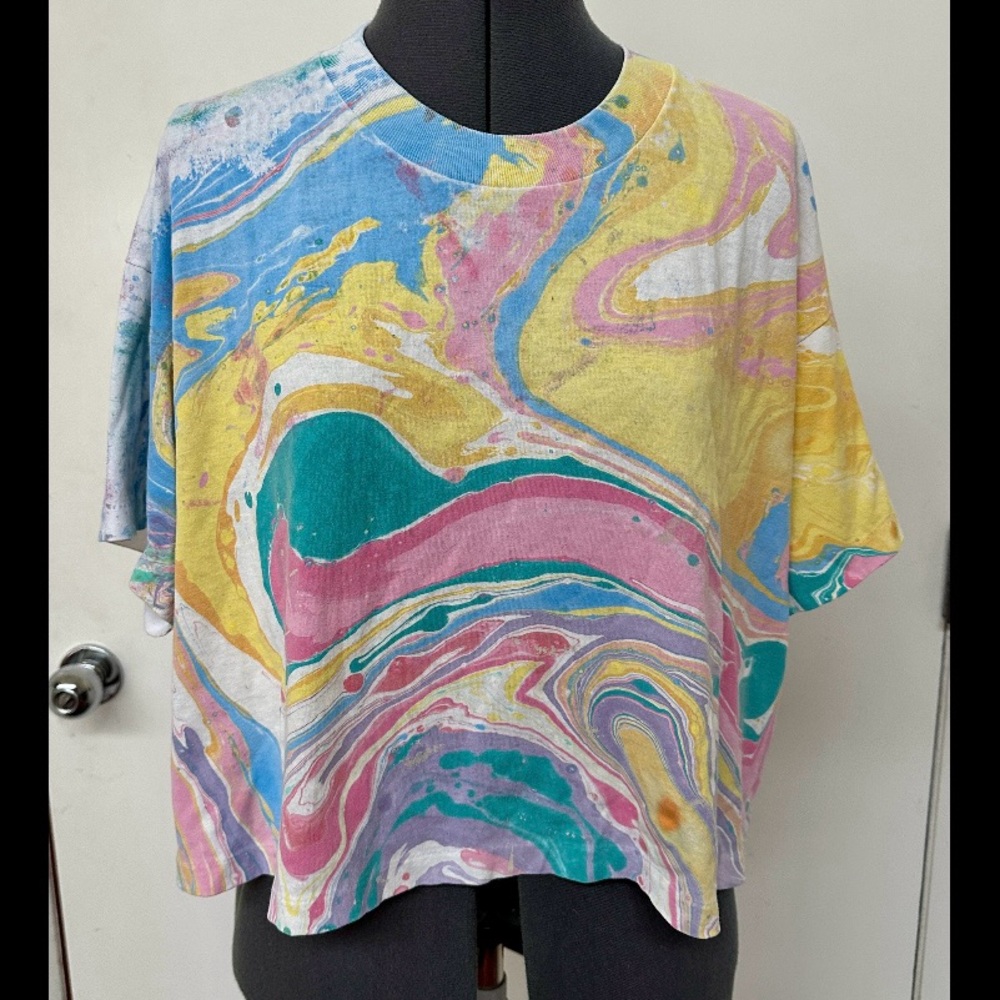 VINTAGE 1980s TENNESSEE RIVER CROPPED TSHIRT PASTEL MARBLE SINGLE STITCH OS EUC